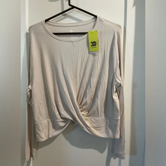 NWT All in Motion lightweight workout top. Size XXL - Picture 1 of 8